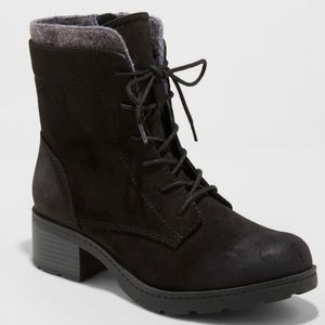 Black Combat/hiking boots!!!🖤